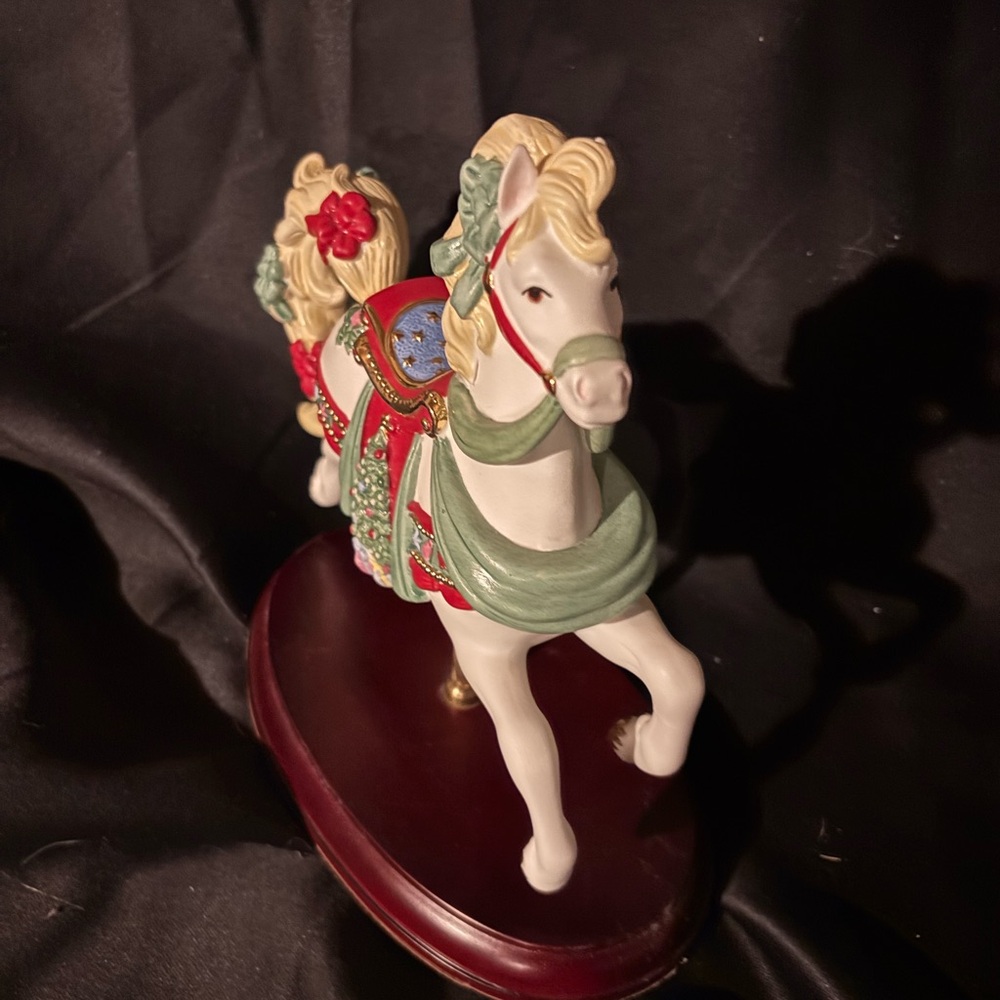 Lenox Christmas Carousel Horse Figurine 2014 - Picture 3 of 4